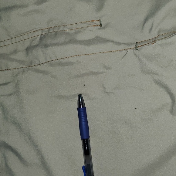 Vintage 90s Macgear Tan Cargo Shorts with Yellow Stitching size 40 - Picture 7 of 13